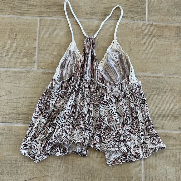 Urban Outfitters Flowy Tank - Picture 2 of 4